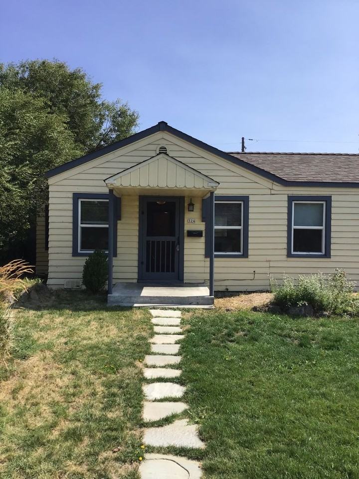 324 Sw 12th St - Photo 2 of 19