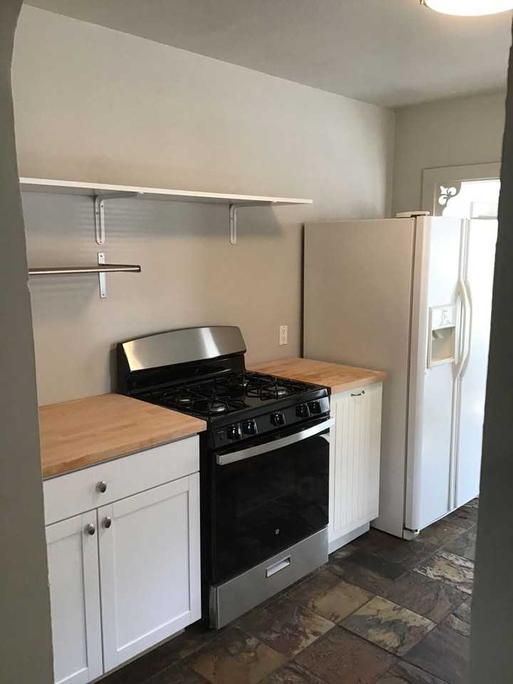 324 Sw 12th St - Photo 5 of 19