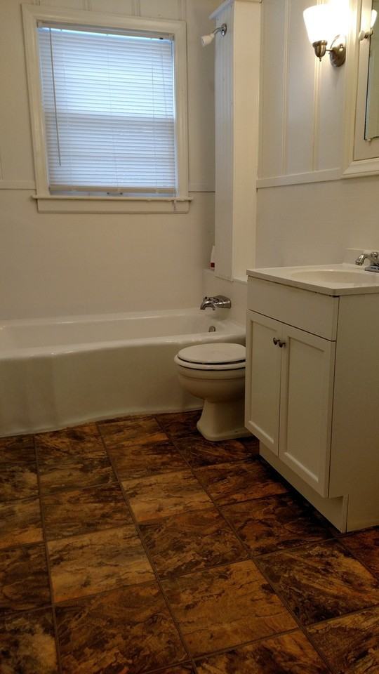 10415 Crystal Ave - Photo 7 of 26