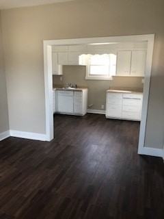 622 West 9th Street - Photo 2 of 5