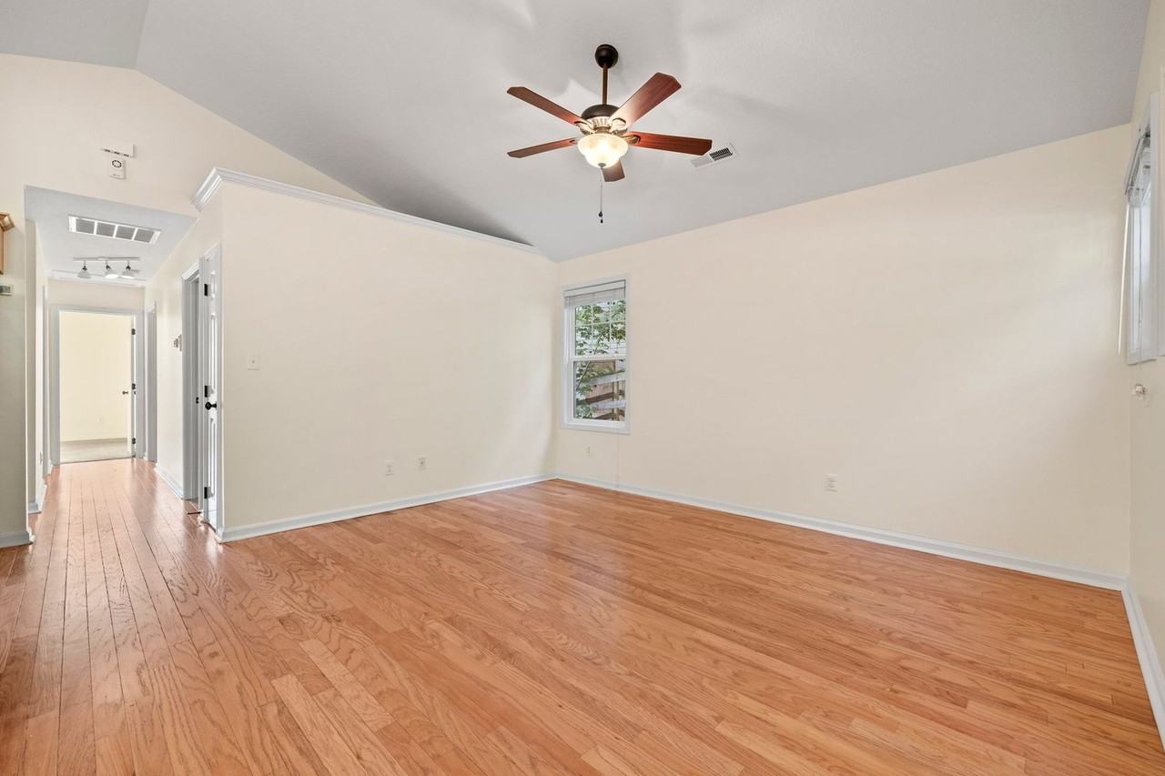 68 Marietta St - Photo 2 of 26