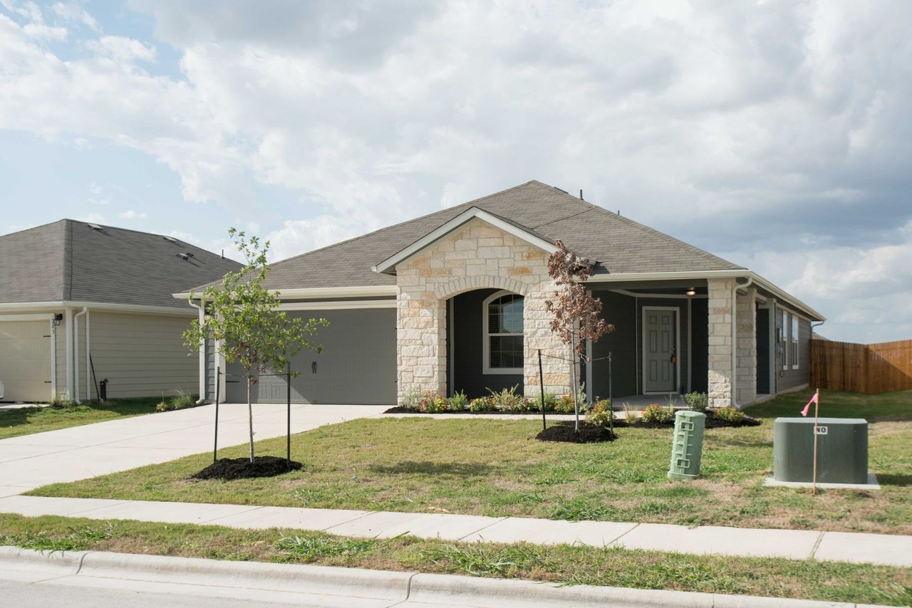 205 Garcitas Creek Ln - Photo 2 of 28