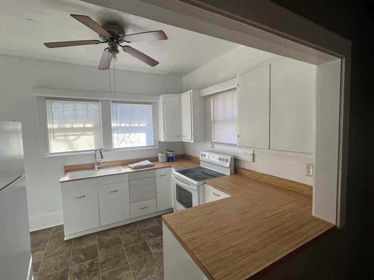 712 Prospect Ave - Photo 3 of 17