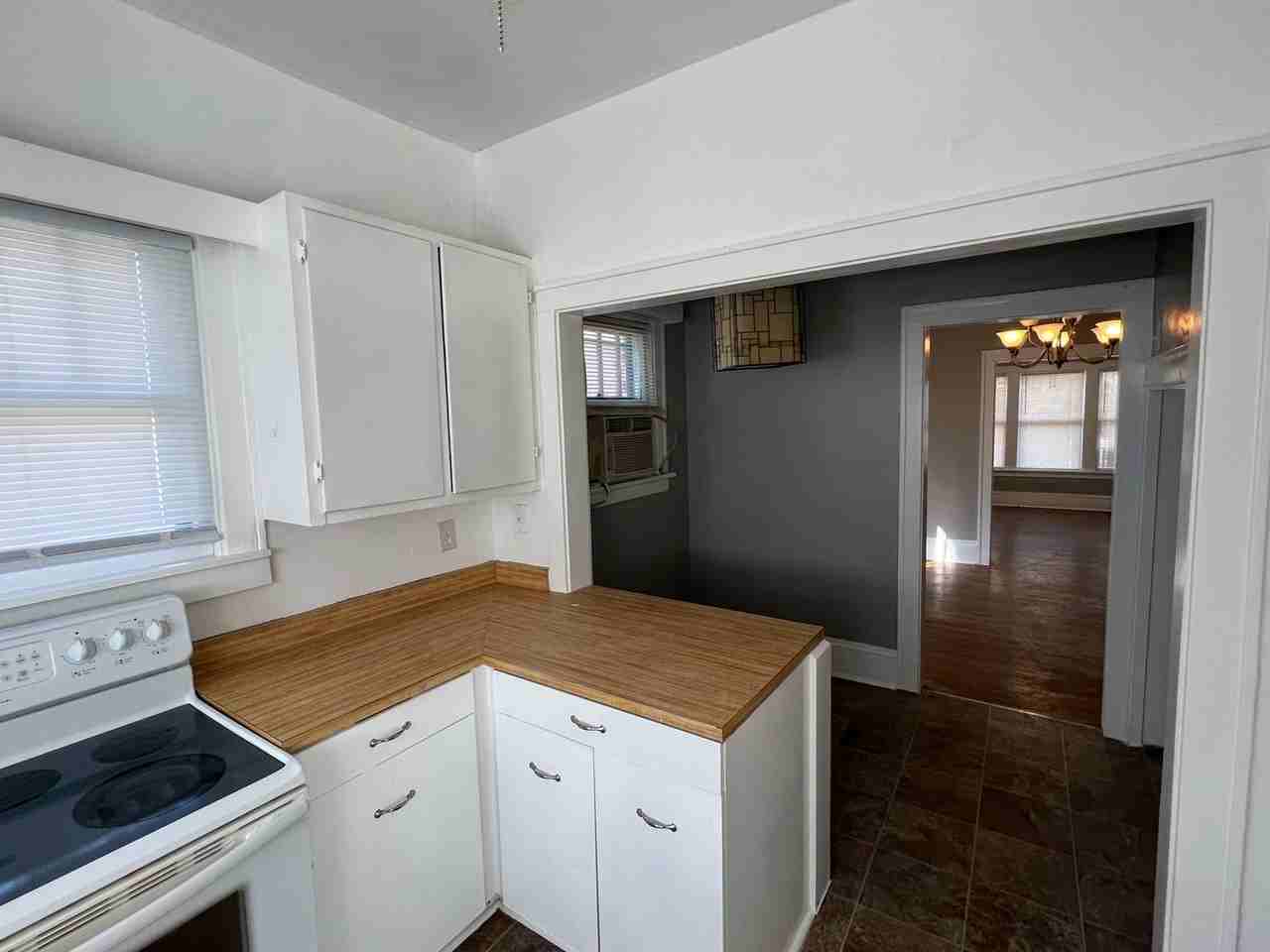 712 Prospect Ave - Photo 4 of 17