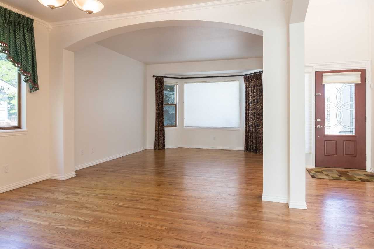 5900 Brandywine Ct - Photo 3 of 27