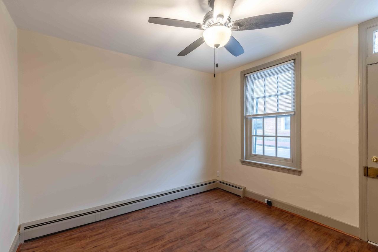 12 N New St - Photo 3 of 27