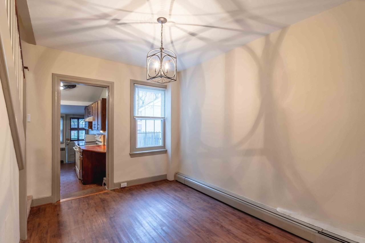 12 N New St - Photo 7 of 27