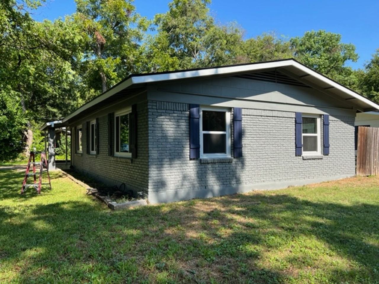 300 Hammack Dr - Photo 2 of 15