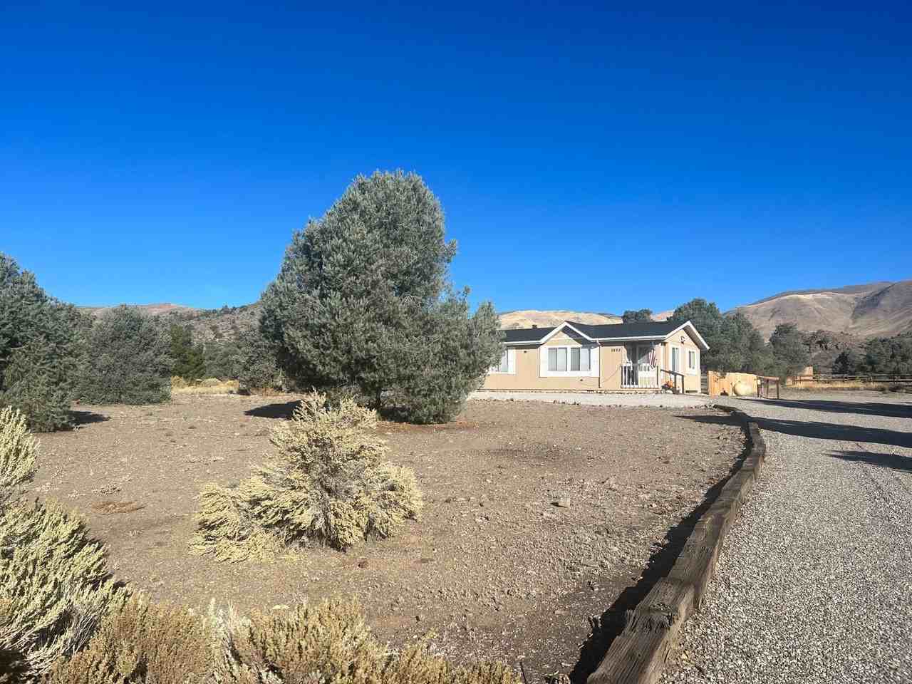 3820 Zeolite Cir - Photo 2 of 26