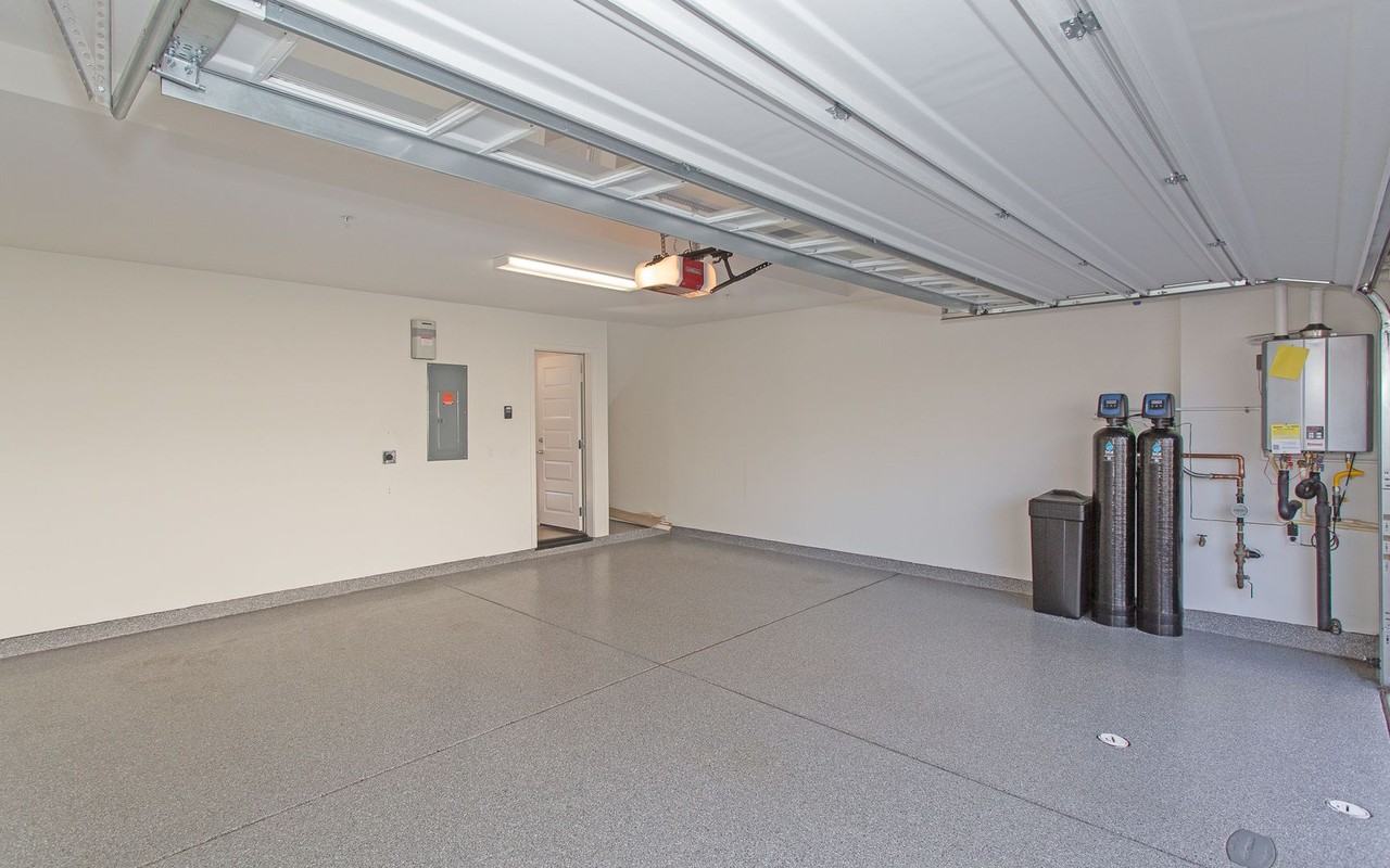 6002 Colt Pl #103 - Photo 7 of 45