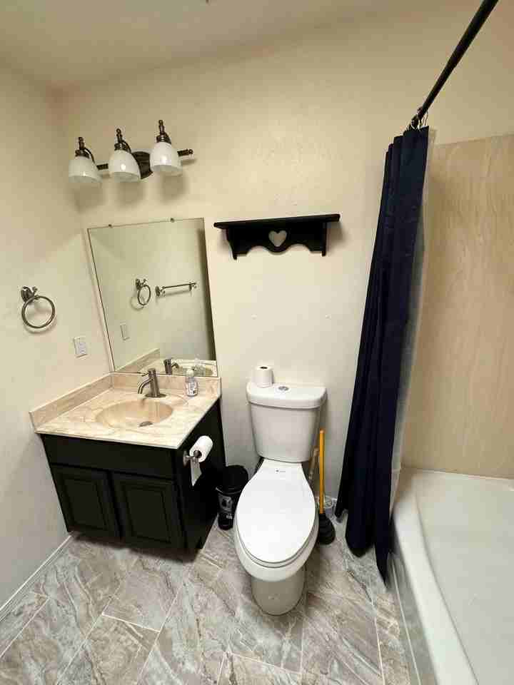 7713 Ranchwood Dr Nw - Photo 3 of 18