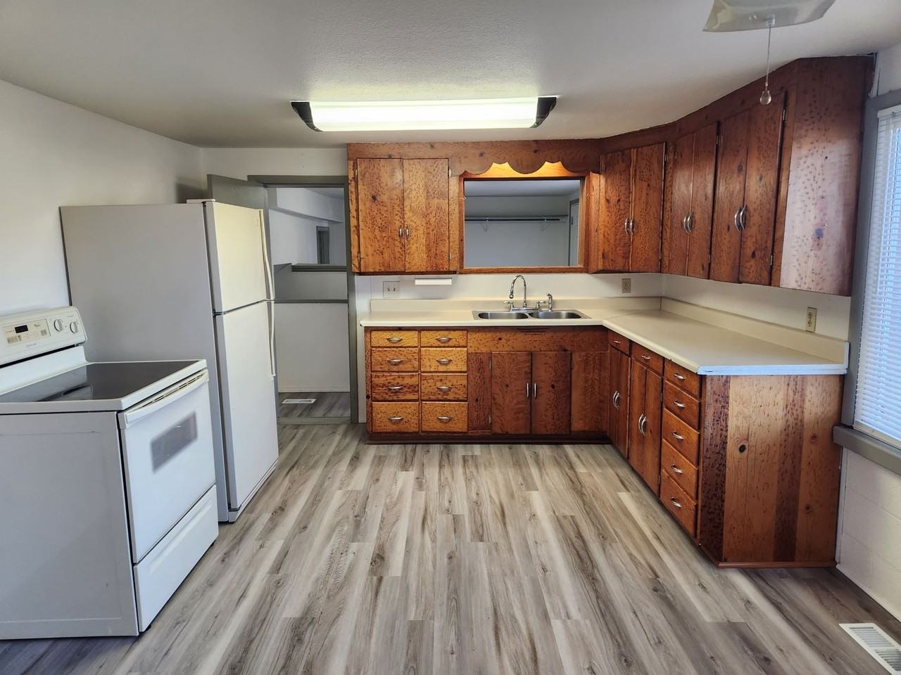 36 Orchard St - Photo 2 of 23