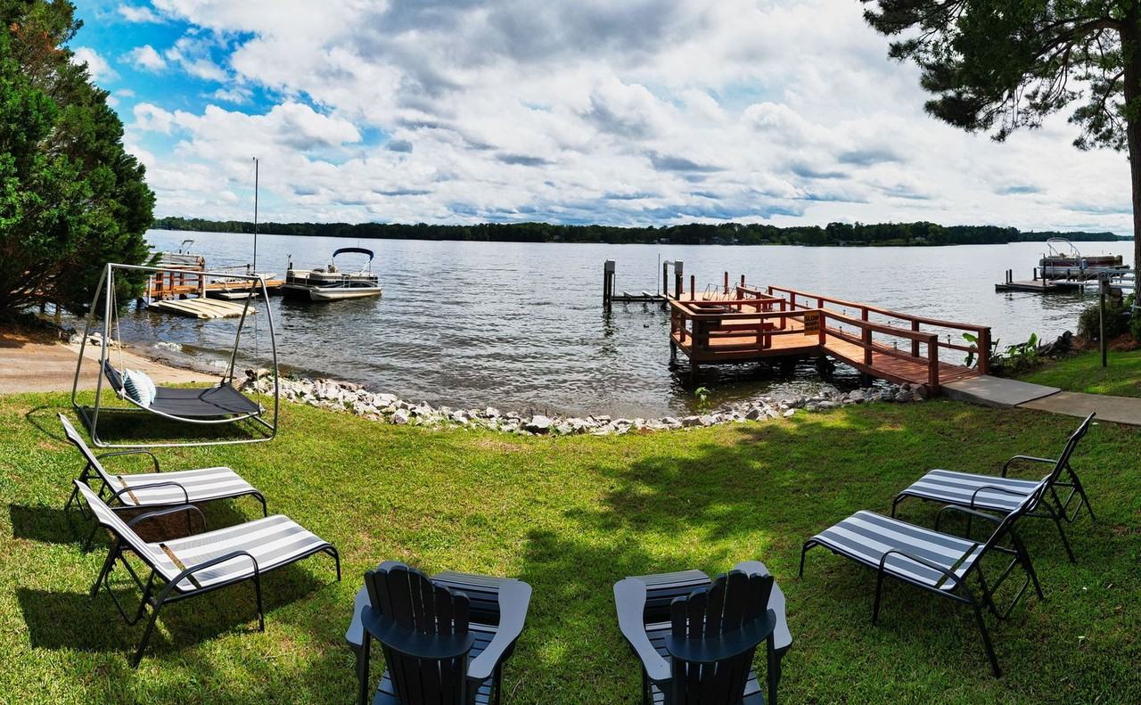 200 Mariners Pointe Road - Photo 2 of 50