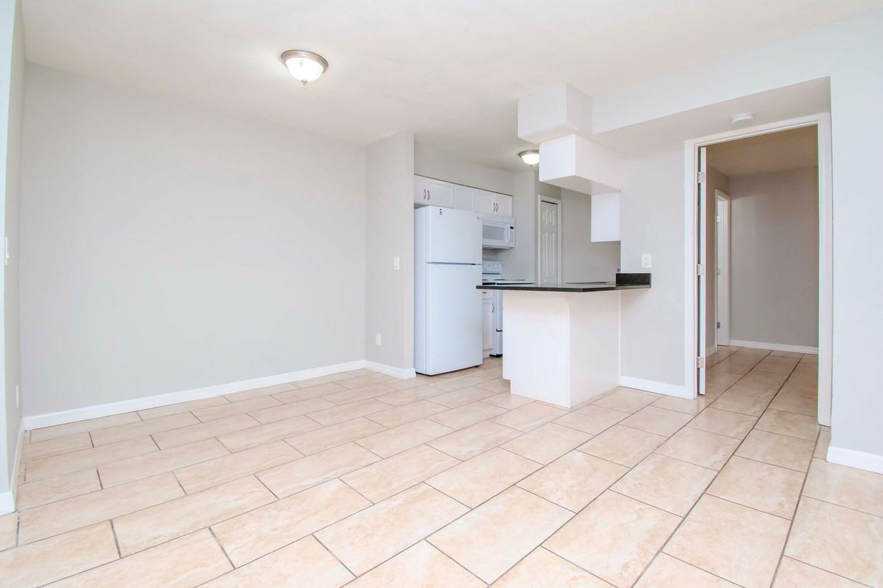 212 Red Cedar Pl - Photo 6 of 38