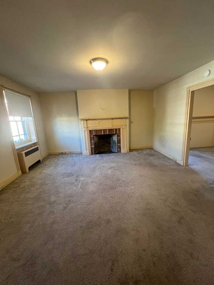 47 S Bedford St - Photo 2 of 8