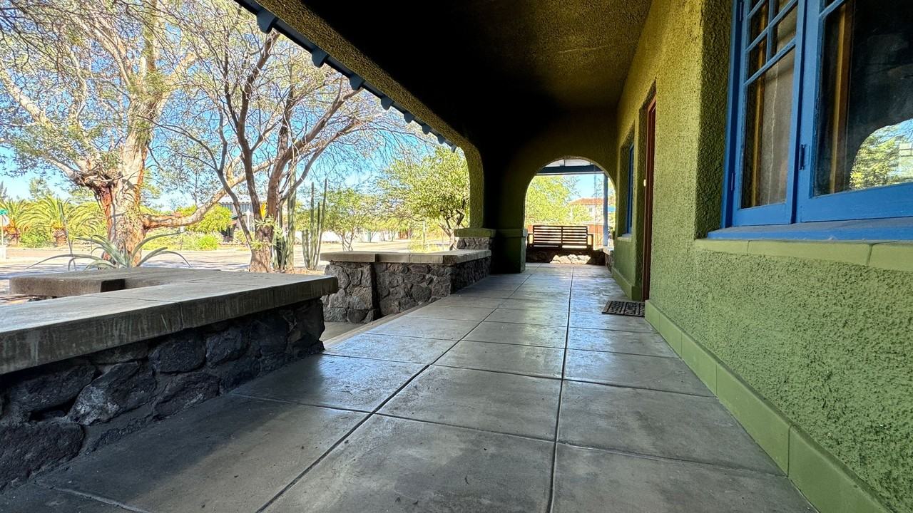 944 North 4th Avenue - Photo 3 of 11