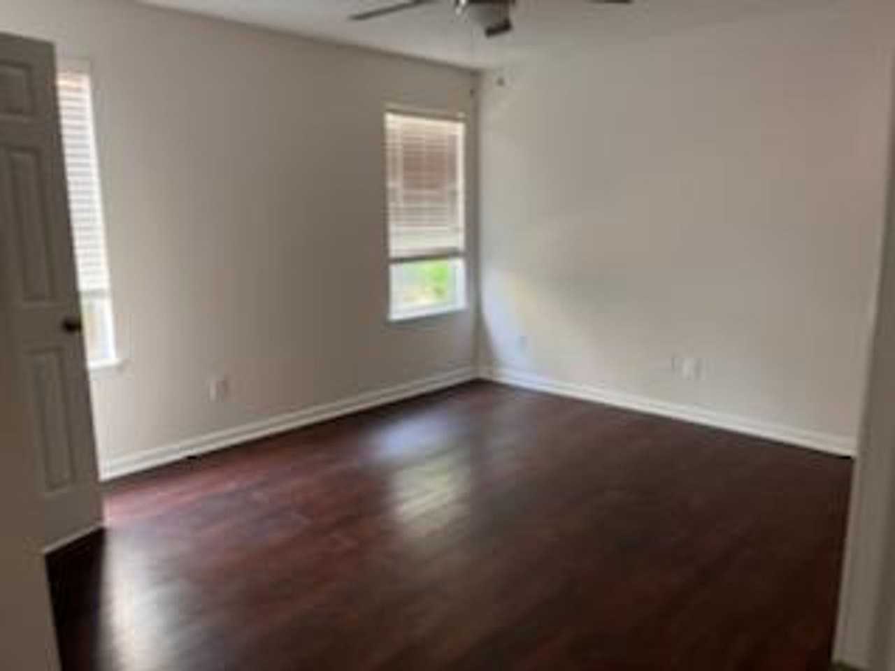 260 Waters Edge Lane - Photo 6 of 8