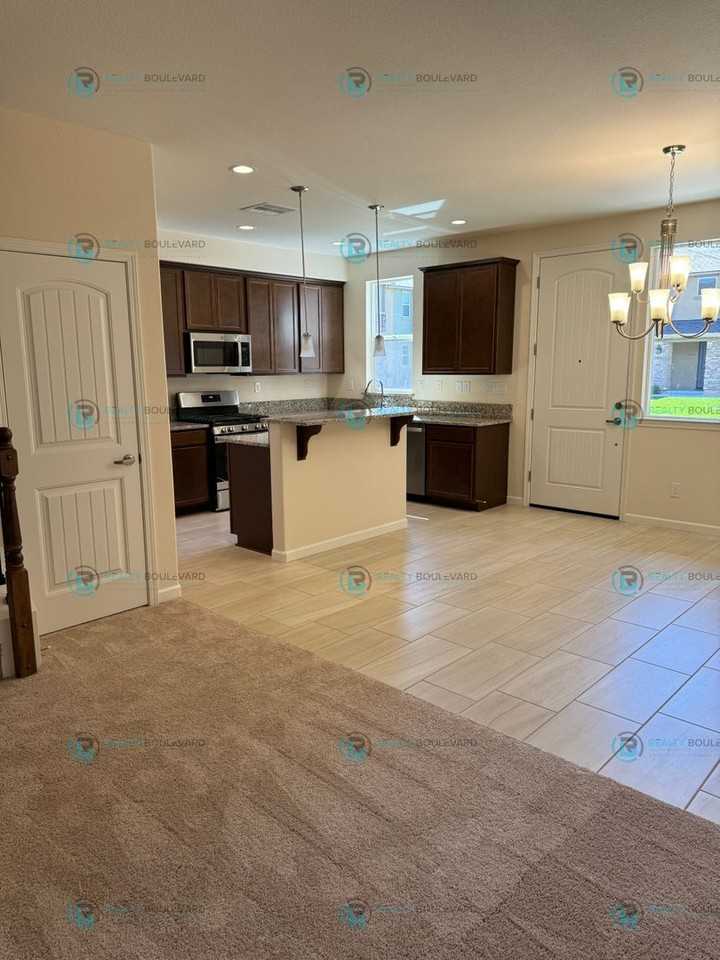 1011 Middle Gate Rd - Photo 4 of 50
