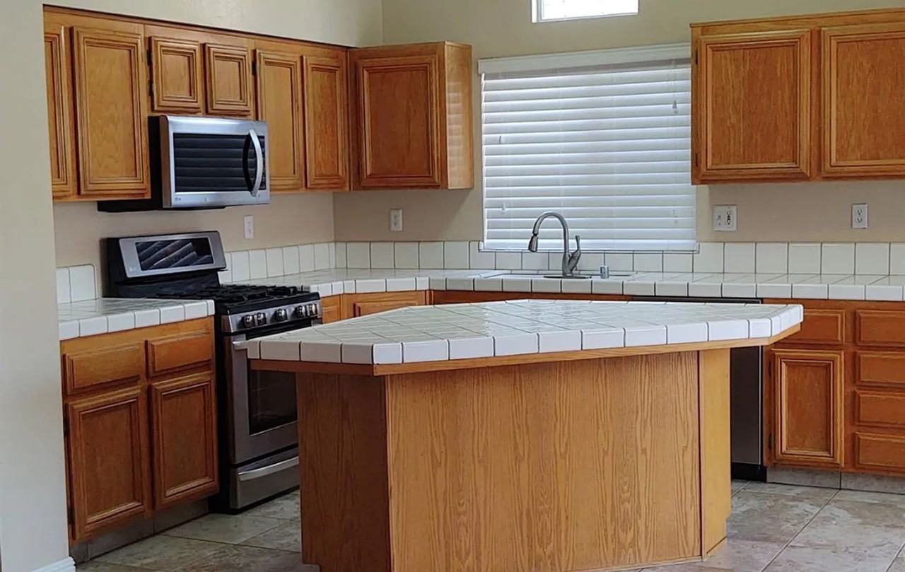 9103 Anchor Island Ct - Photo 5 of 9