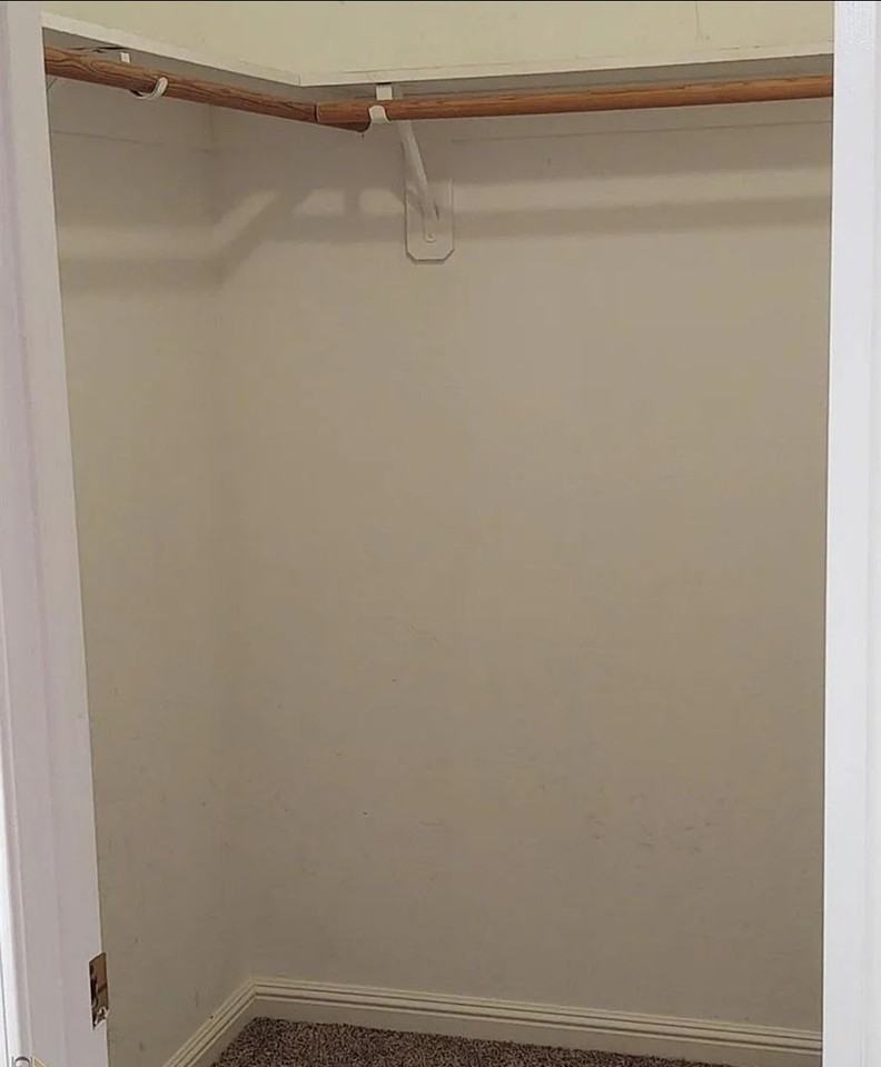 9103 Anchor Island Ct - Photo 7 of 9