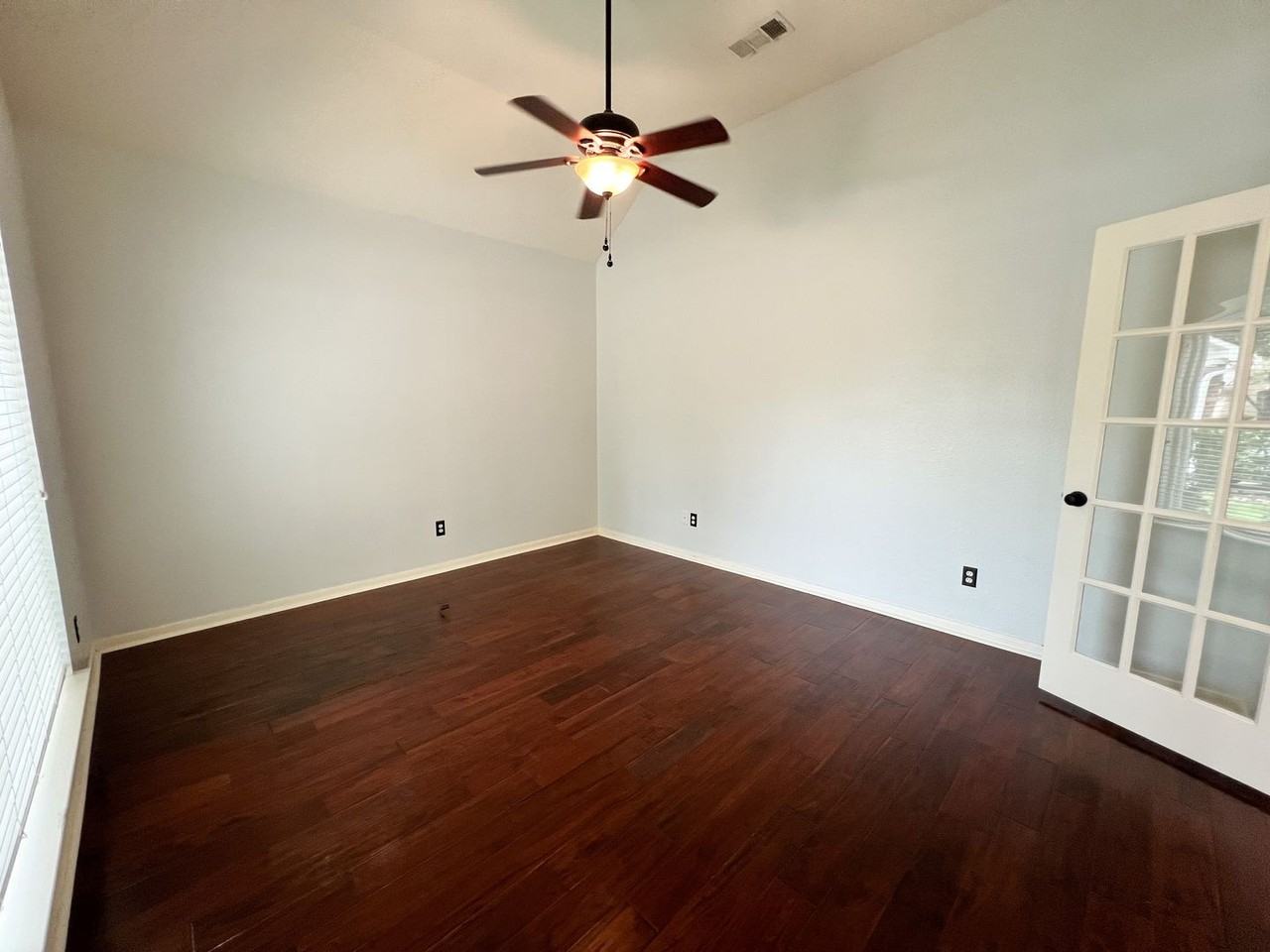 2215 Dorman Ct - Photo 7 of 46