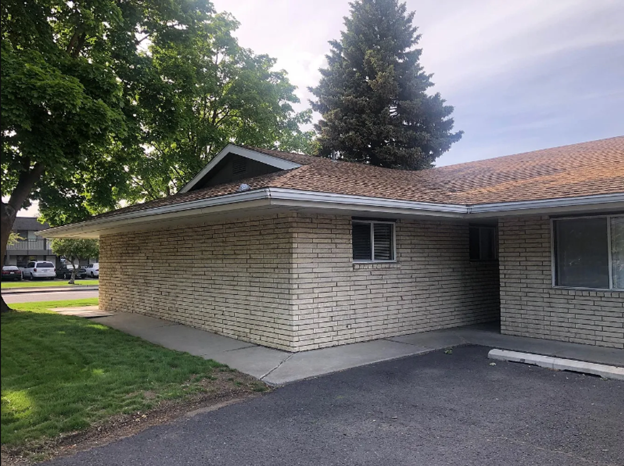 6104 Lidgerwood Apartments - Photo 4 of 4