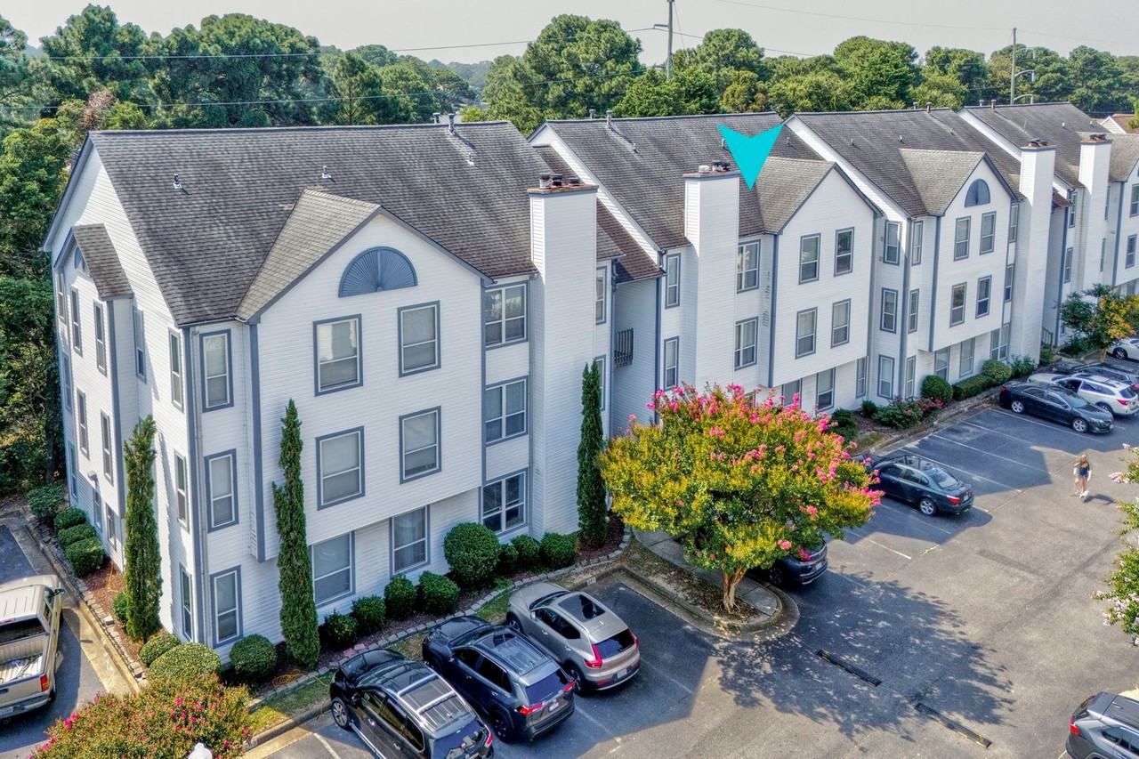 3205 Jade Ct #302 - Photo 6 of 32