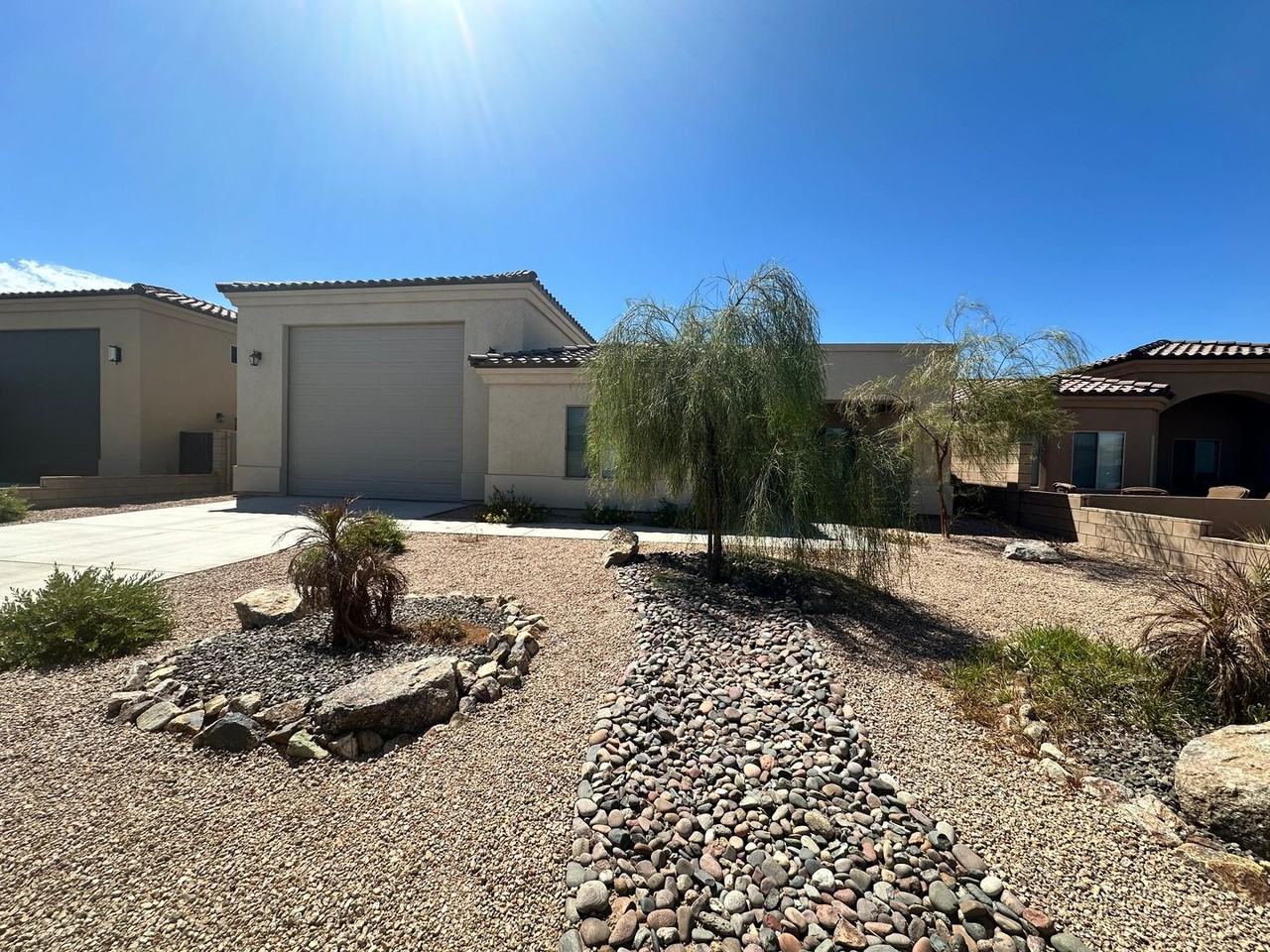 1964 E Winter Haven Dr - Photo 2 of 17