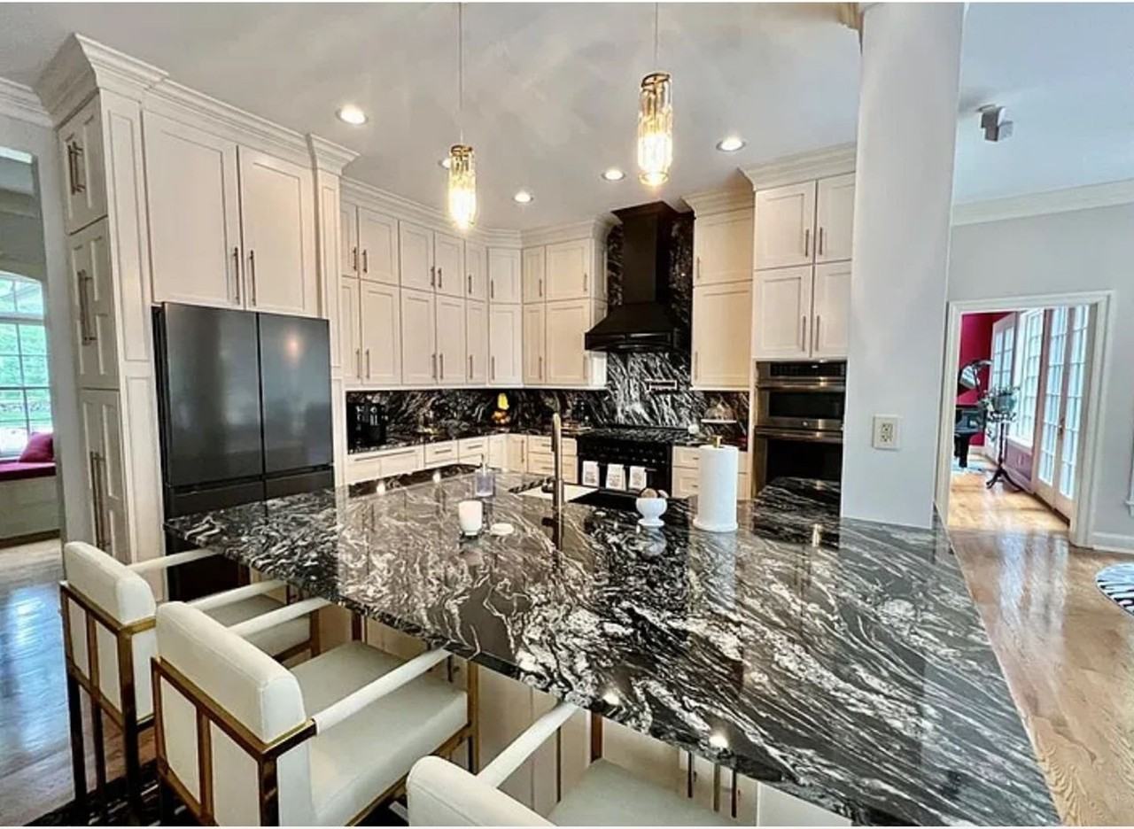 121 Mountain Laurel Rd - Photo 3 of 6