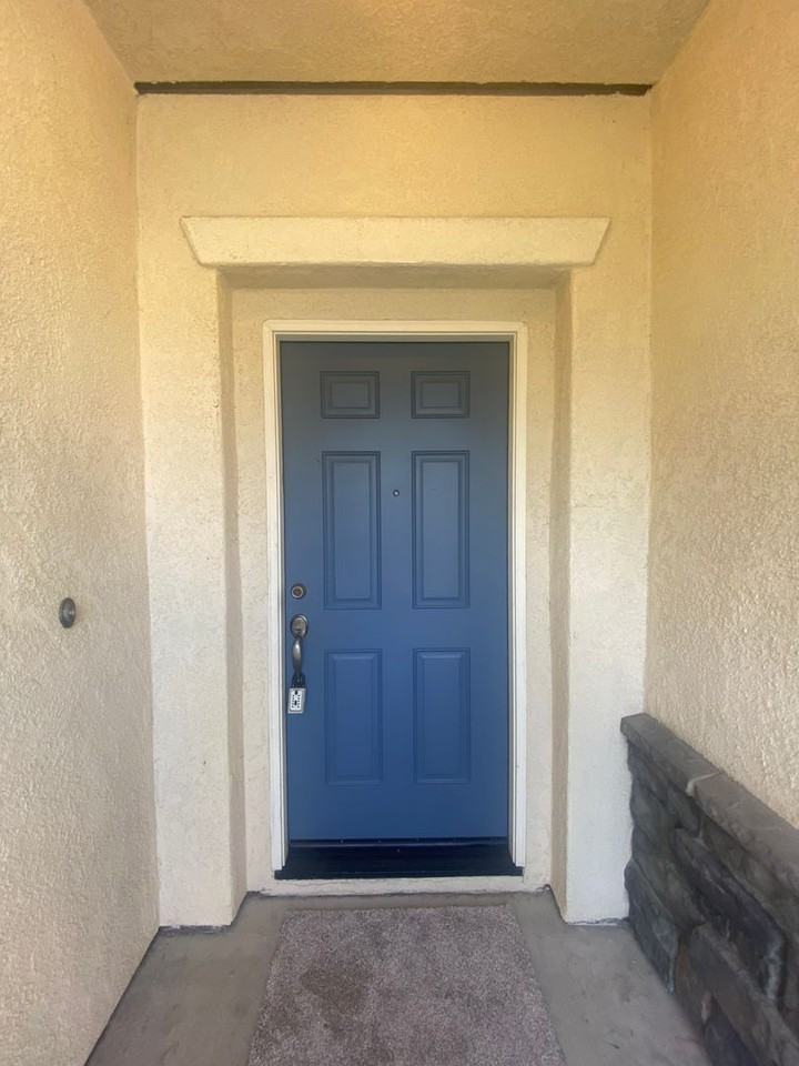 1010 Hartley Pl - Photo 2 of 40