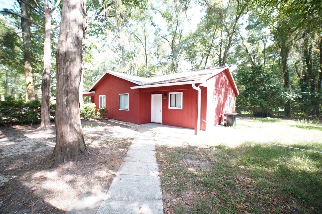 2741 W Tharpe St - Photo 2 of 19