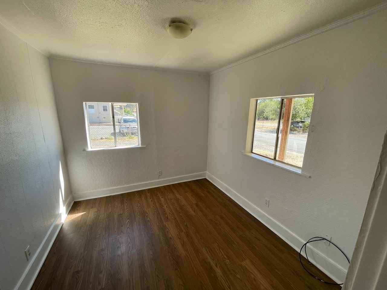 3859 Fallbrook Ave - Photo 3 of 15