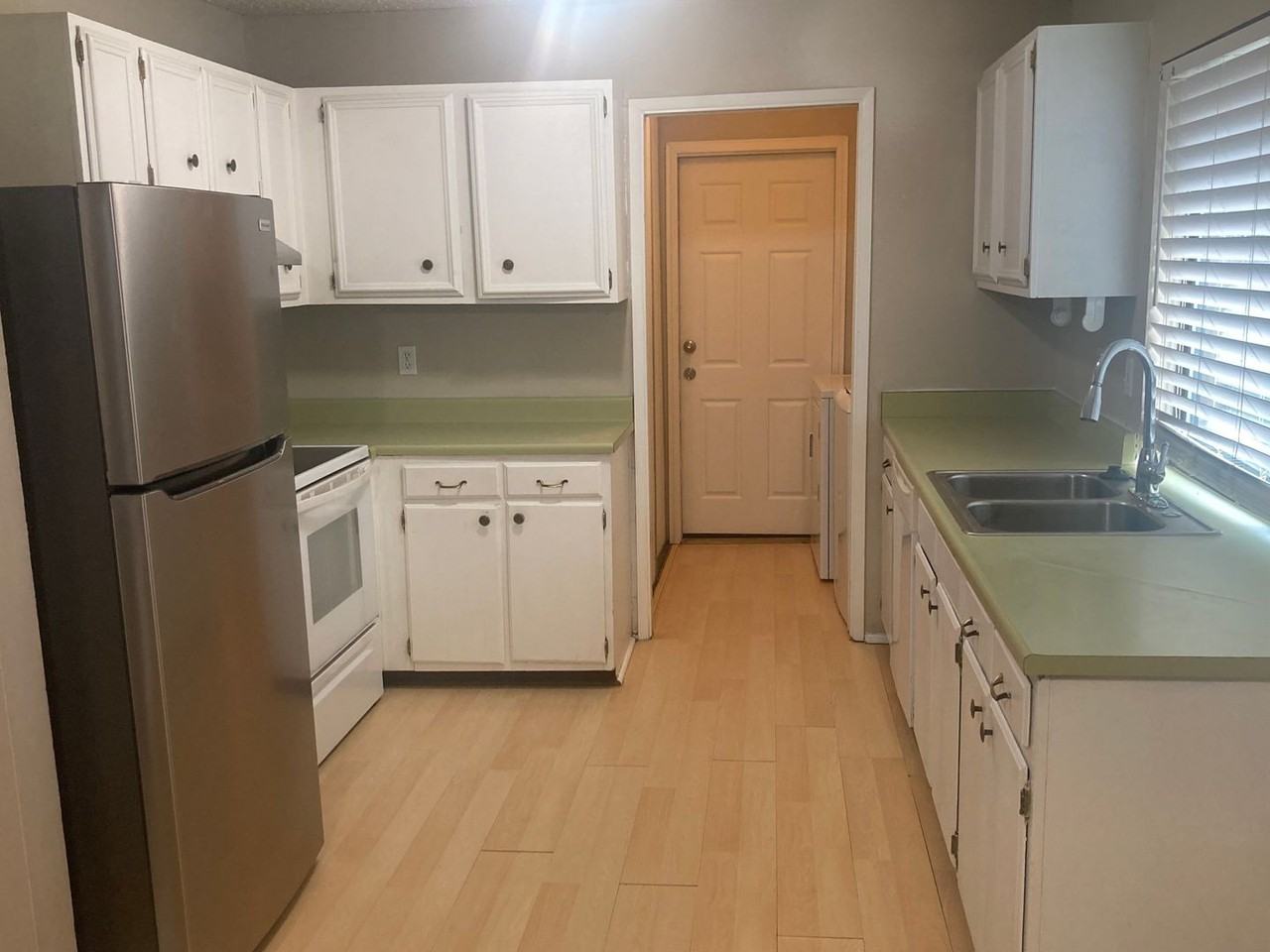 12211 San Miguel - Photo 4 of 30