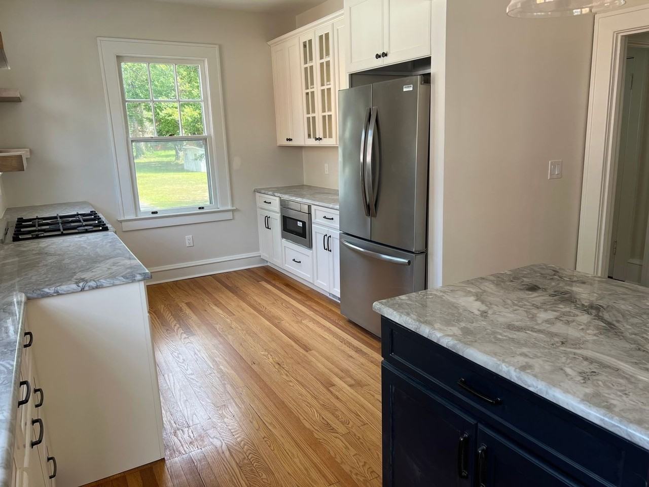 321 Union St - Photo 2 of 19