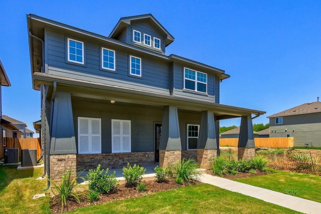 313 Clearlake Dr - Photo 2 of 34