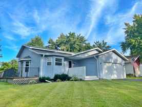 3111 Riverwood Dr #NA - Photo 1 of 1