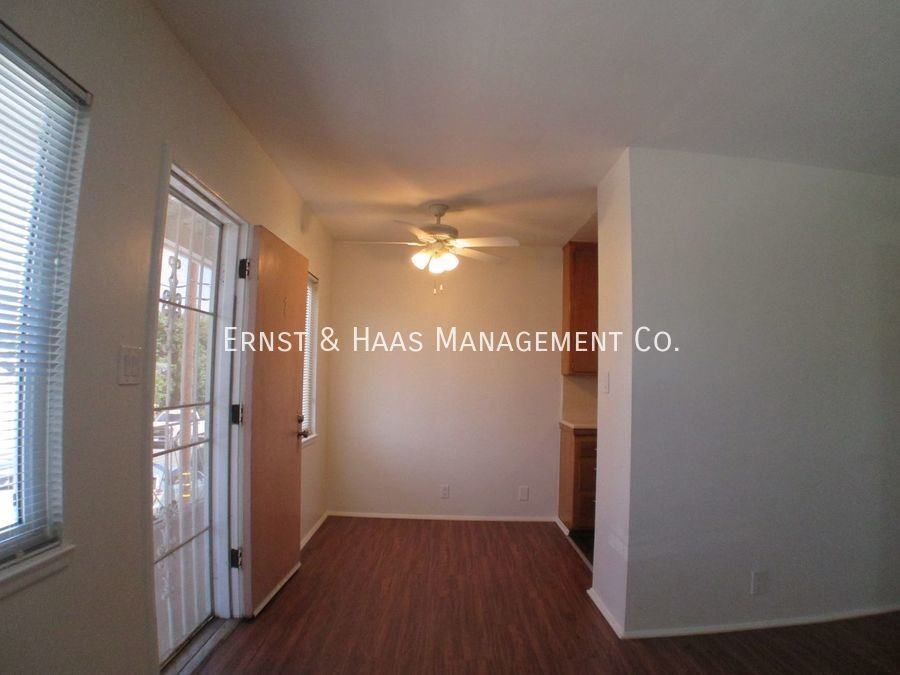 702 E 56th St #07 - Photo 6 of 24