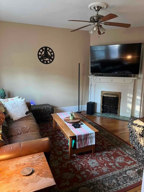 442 Baynes St - Photo 2 of 5