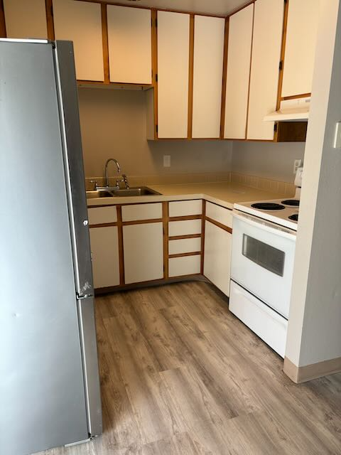 1024 E Swallow Rd #C - Photo 5 of 11