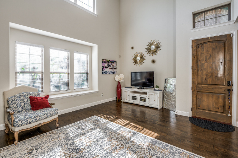 4654F Rhett Ln - Photo 3 of 20