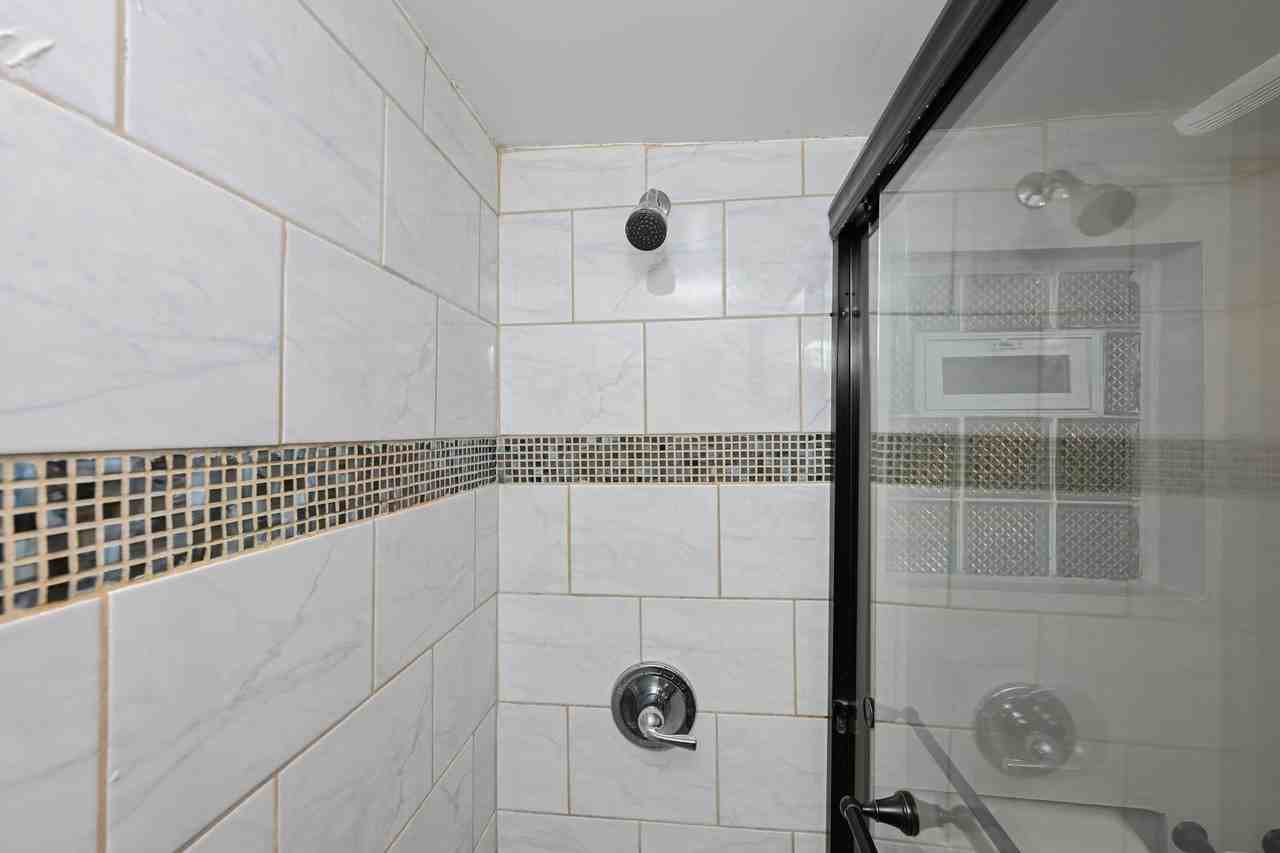 Storer Ave - Photo 6 of 18