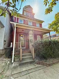 77 W Laurel St - Photo 3 of 10