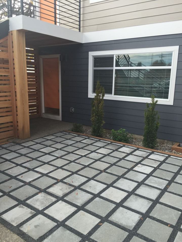 7511 N Berkeley Ave #4 - Photo 3 of 27