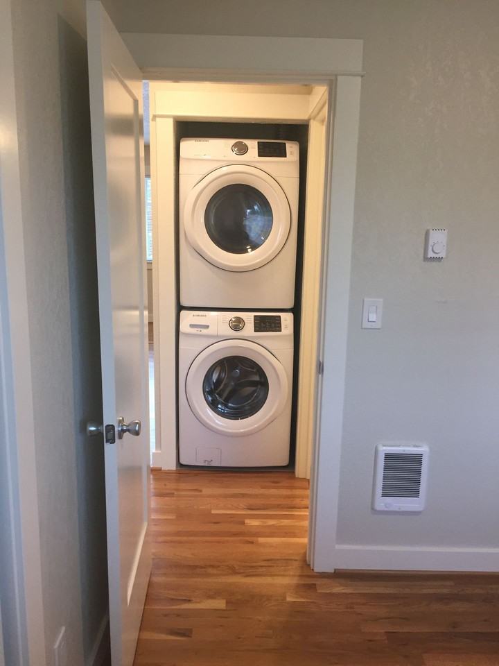 Berkeley Apartments - Photo 4 of 14