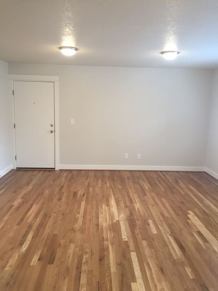 Berkeley Apartments - Photo 6 of 14