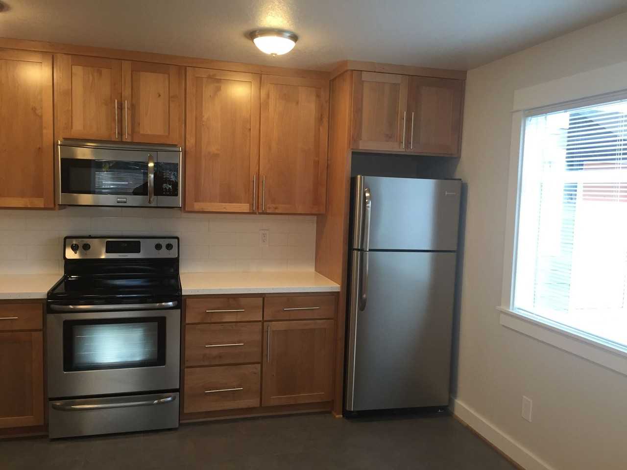 Berkeley Apartments - Photo 2 of 12