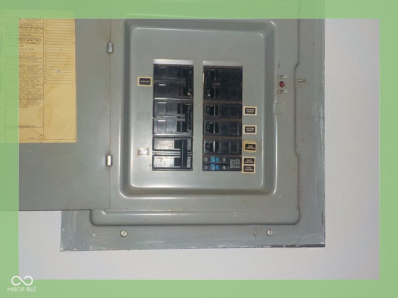 209 Lark Dr - Photo 4 of 18