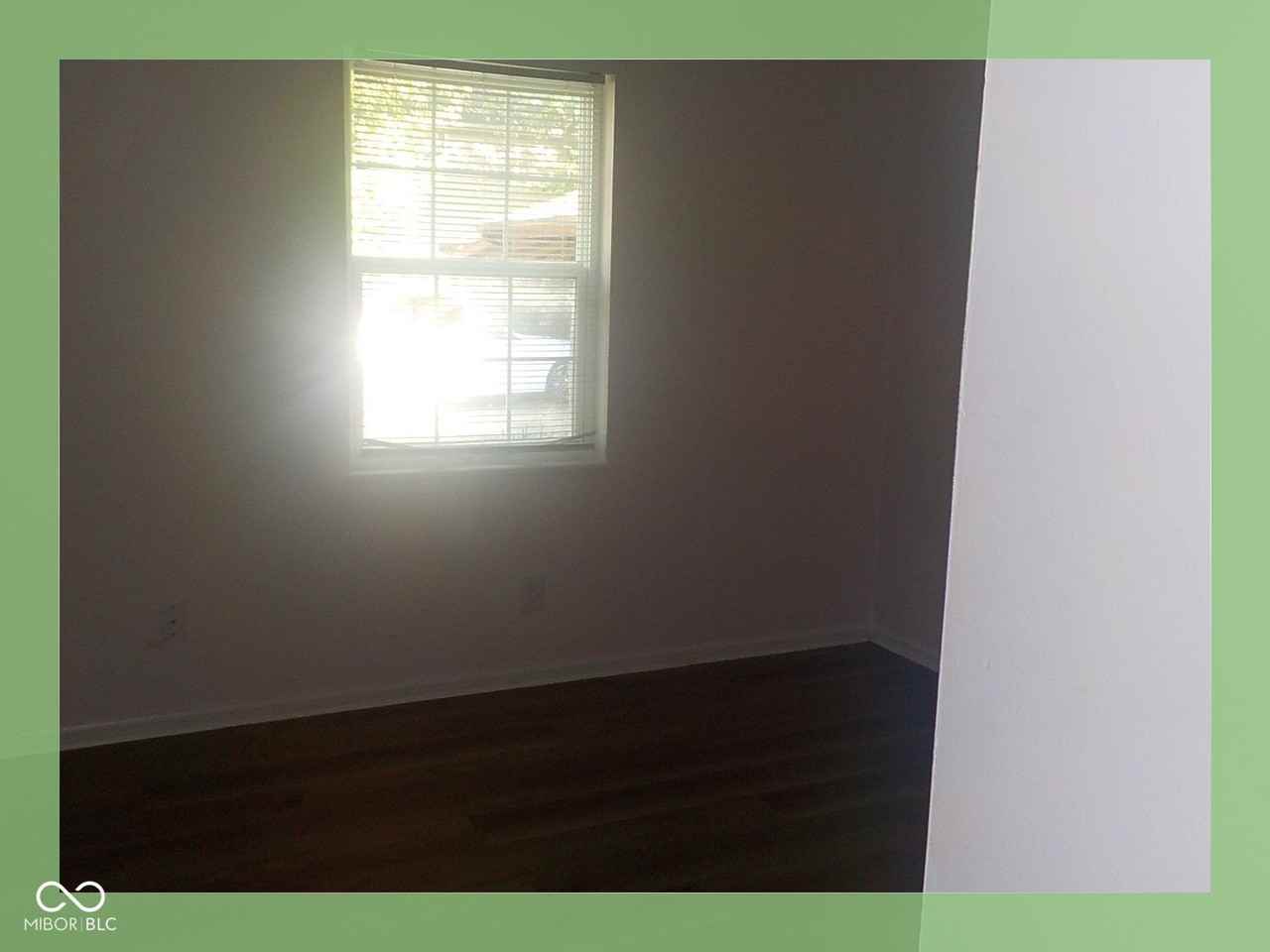 209 Lark Dr - Photo 2 of 18