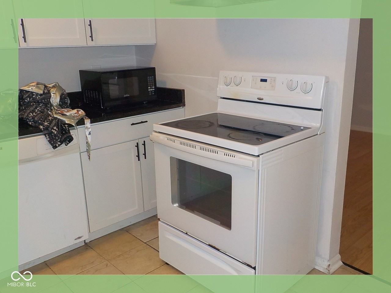 209 Lark Dr - Photo 6 of 18