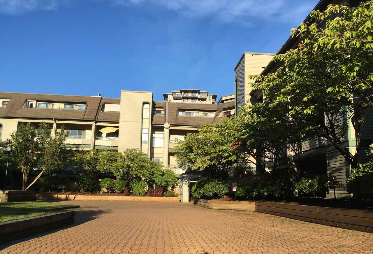 2915 Glen Drive #118